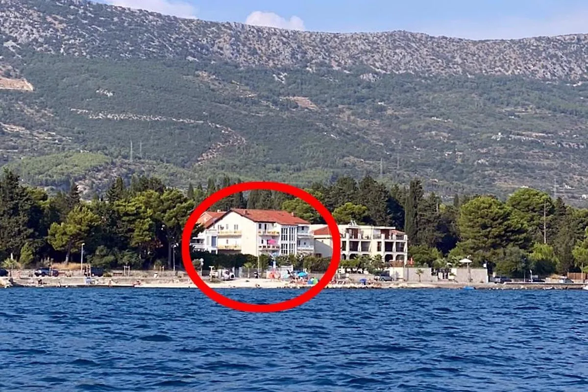 Apartments By The Sea Kastel Stari, Kastela - 19810